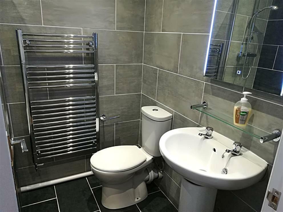 2 Bedroom Modern Apartment, Uplands, Swansea Exterior foto